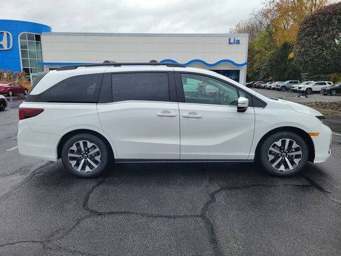 New 2026 Honda Odyssey EX-L image 2