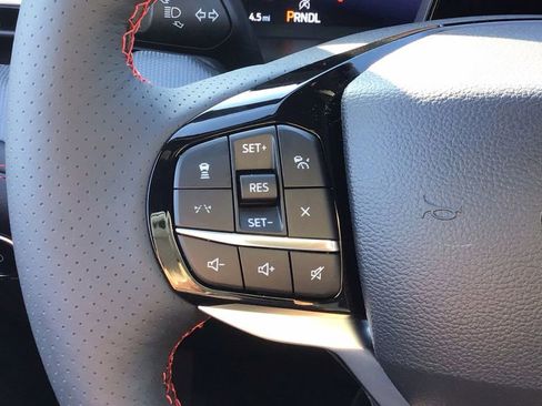 Used 2026 Ford Explorer ST-Line image 27