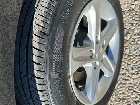 Used 2024 Chevrolet Malibu LT image 43