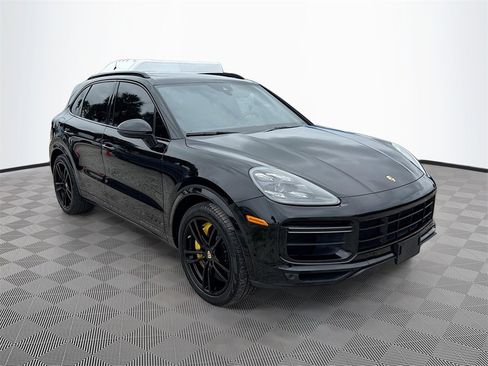 Used 2019 Porsche Cayenne Turbo w/ Premium Plus Package image 4