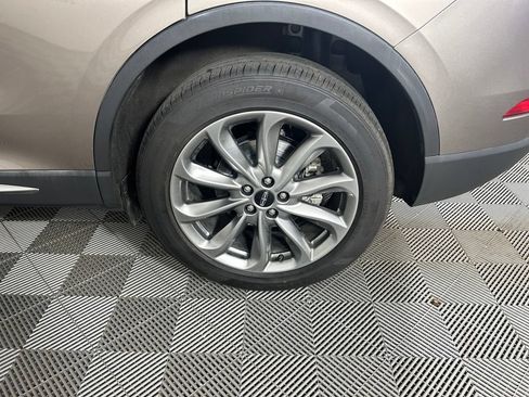 Used 2020 Lincoln Corsair AWD w/ Premium Package image 21