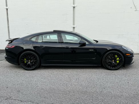 Used 2019 Porsche Panamera 4 image 3