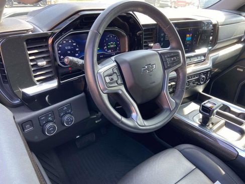 Certified 2023 Chevrolet Silverado 1500 RST image 2