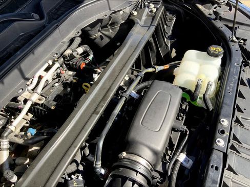 Used 2021 Ford Explorer Limited w/ Equipment Group 301A image 32