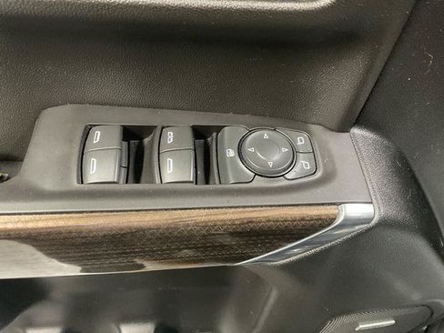 Used 2020 Chevrolet Silverado 1500 LT Trail Boss w/ Midnight Edition AWD/4WD image 13