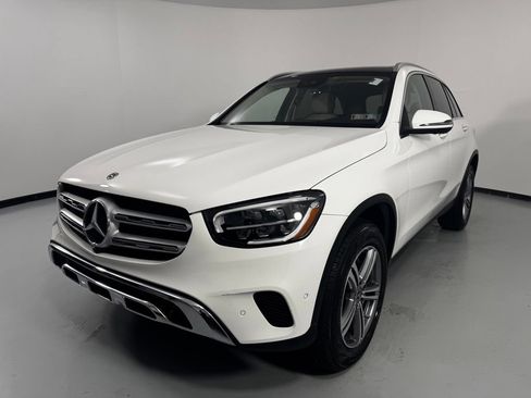 Used 2022 Mercedes-Benz GLC 300 4MATIC image 3