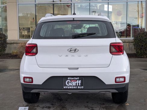 Certified 2023 Hyundai Venue SEL image 5