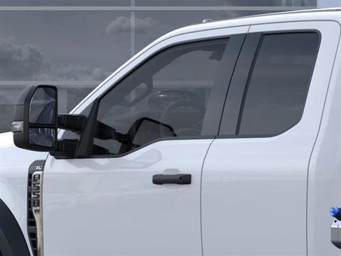 New 2026 Ford F550 4x4 Supercab Super Duty image 60