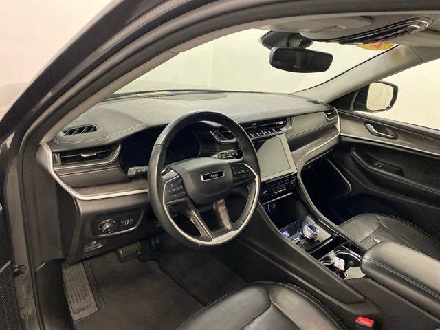 Used 2022 Jeep Grand Cherokee L Limited AWD/4WD image 7
