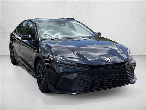 Certified 2026 Toyota Camry SE FWD image 3