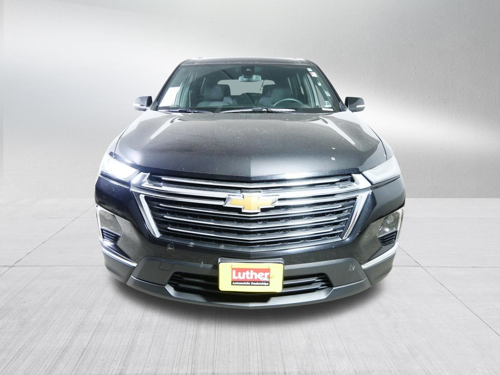 Used 2023 Chevrolet Traverse LT AWD/4WD image 2