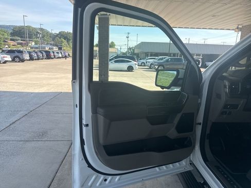 Used 2025 Ford F150 Platinum w/ Equipment Group 703A Plus AWD/4WD image 6
