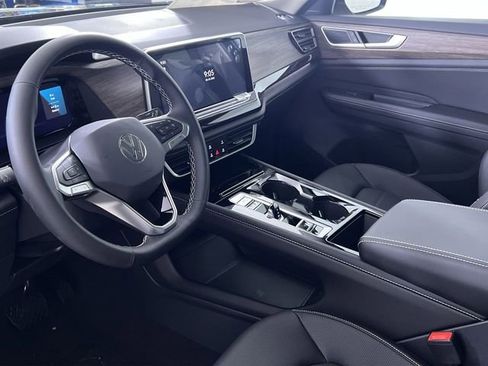 New 2025 Volkswagen Atlas SEL image 30