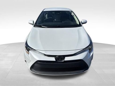 Used 2024 Toyota Corolla LE FWD image 8