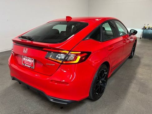 Used 2025 Honda Civic Sport image 3