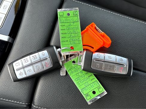 Used 2023 Genesis G80 2.5T image 30