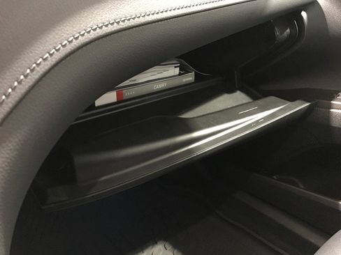 Used 2024 Toyota Camry XLE image 30