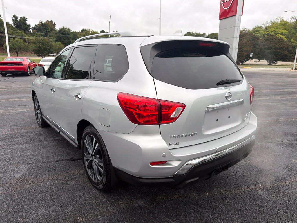 Certified 2019 Nissan Pathfinder Platinum AWD/4WD image 6