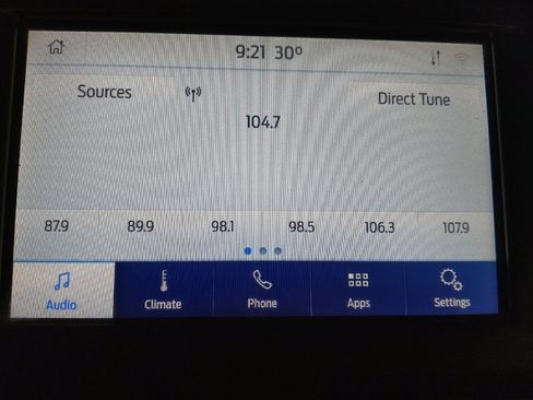 Used 2020 Ford Fusion SE image 25