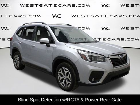 Used 2021 Subaru Forester Premium image 2