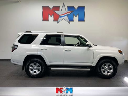 Used 2022 Toyota 4Runner SR5 Premium w/ Moonroof Package image 1