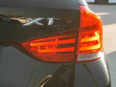Used 2015 BMW X1 xDrive28i image 16