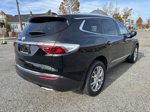 Used 2022 Buick Enclave Essence w/ Experience Buick Package image 5