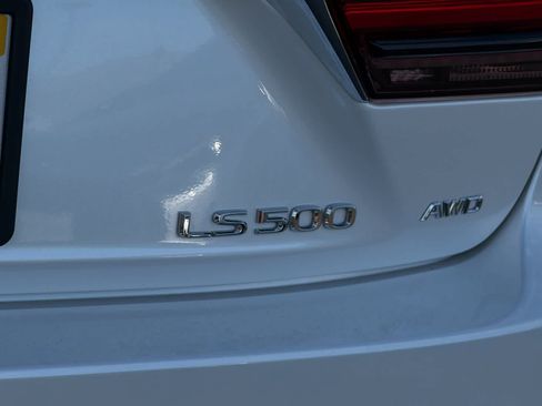 Used 2024 Lexus LS 500 AWD w/ Interior Upgrade Package image 7