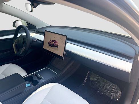 Used 2023 Tesla Model 3 Standard Range RWD image 28