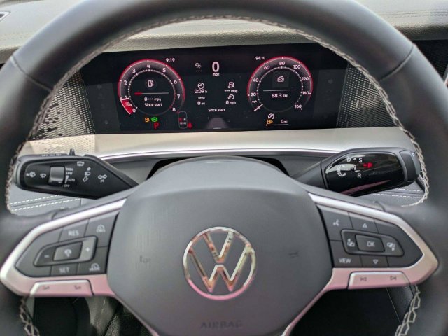 New 2026 Volkswagen Tiguan SE FWD image 27