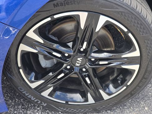 Used 2021 Kia K5 GT-Line AWD/4WD image 3