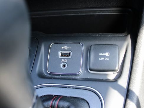 Used 2020 Jeep Cherokee Trailhawk w/ Cold Weather Group image 21