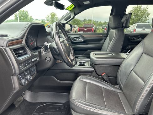 Used 2021 Chevrolet Suburban High Country AWD/4WD image 21