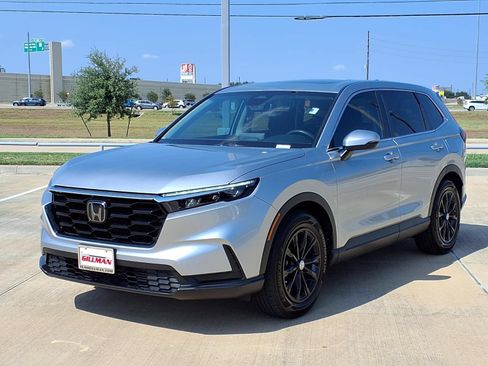 Used 2025 Honda CR-V EX image 4