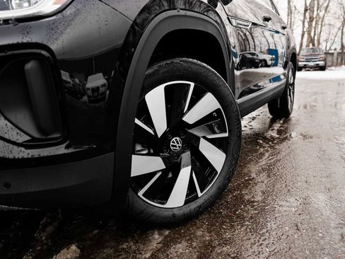 New 2026 Volkswagen Atlas Cross Sport SEL image 15