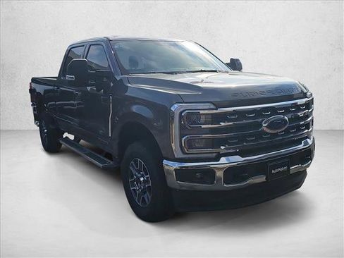 New 2026 Ford F250 Lariat w/ FX4 Off-Road Package image 7