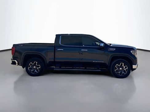 Used 2023 GMC Sierra 1500 SLT AWD/4WD image 8