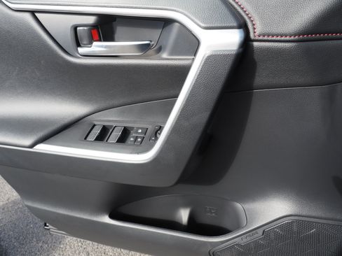 Used 2025 Toyota RAV4 XSE image 12