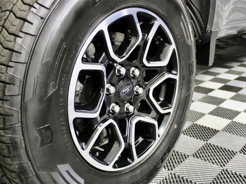 Used 2021 Ford F150 Lariat w/ Equipment Group 502A High image 16