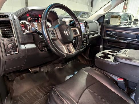 Used 2018 RAM 2500 Laramie w/ Sport Appearance Group AWD/4WD image 18