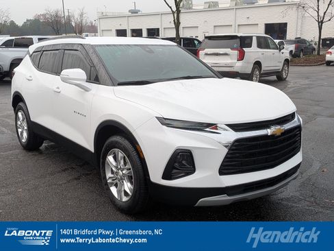 Certified 2022 Chevrolet Blazer LT image 1