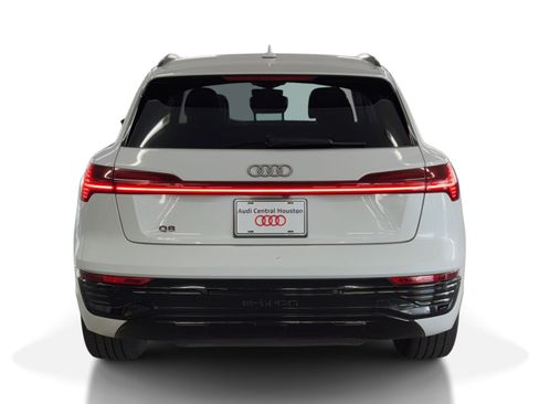 Certified 2024 Audi Q8 e-tron Prestige w/ Prestige Package image 10