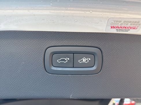 Certified 2023 Volvo XC90 B6 Ultimate image 8