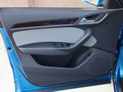 Used 2016 Audi Q3 2.0T Premium Plus w/ Technology Package image 14