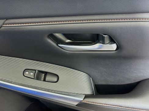 Used 2025 Nissan Sentra SR image 31