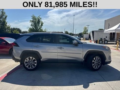 Used 2021 Toyota RAV4 XLE Premium FWD image 2