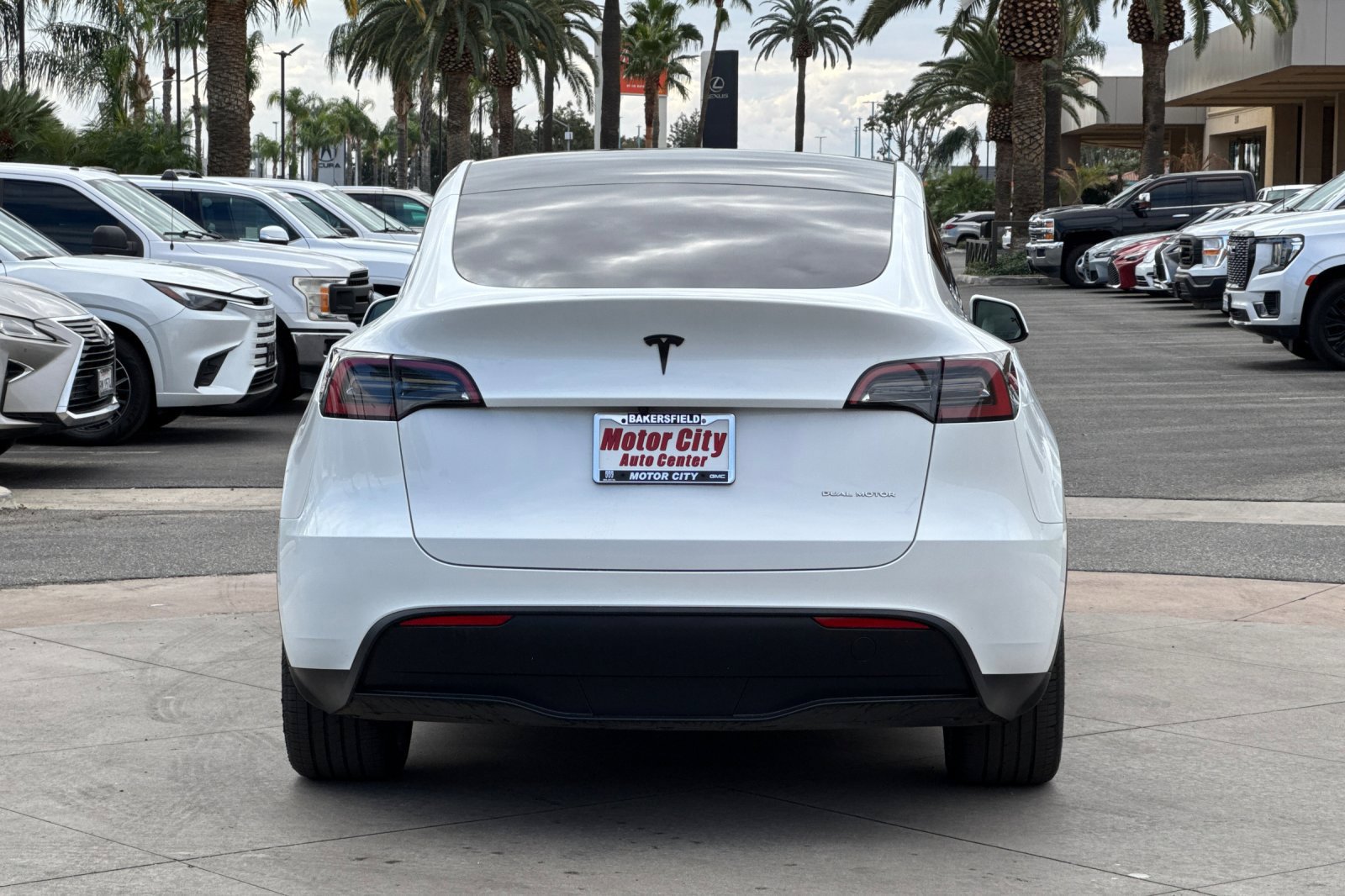 Used 2023 Tesla Model Y Long Range AWD/4WD image 5