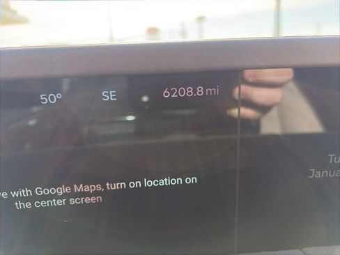 Used 2025 Lincoln Nautilus Premier w/ Equipment Group 102A image 13