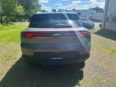New 2026 Chevrolet Equinox EV LT AWD/4WD image 4