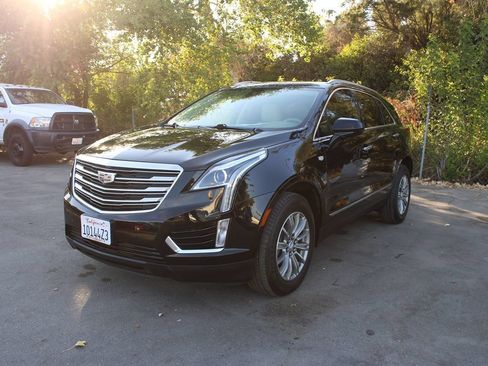 Used 2019 Cadillac XT5 Luxury FWD image 3